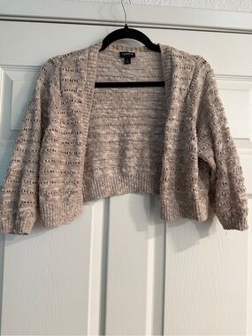 Torrid Cream 3/4 Sleeve Cropped Cardigan Sweater